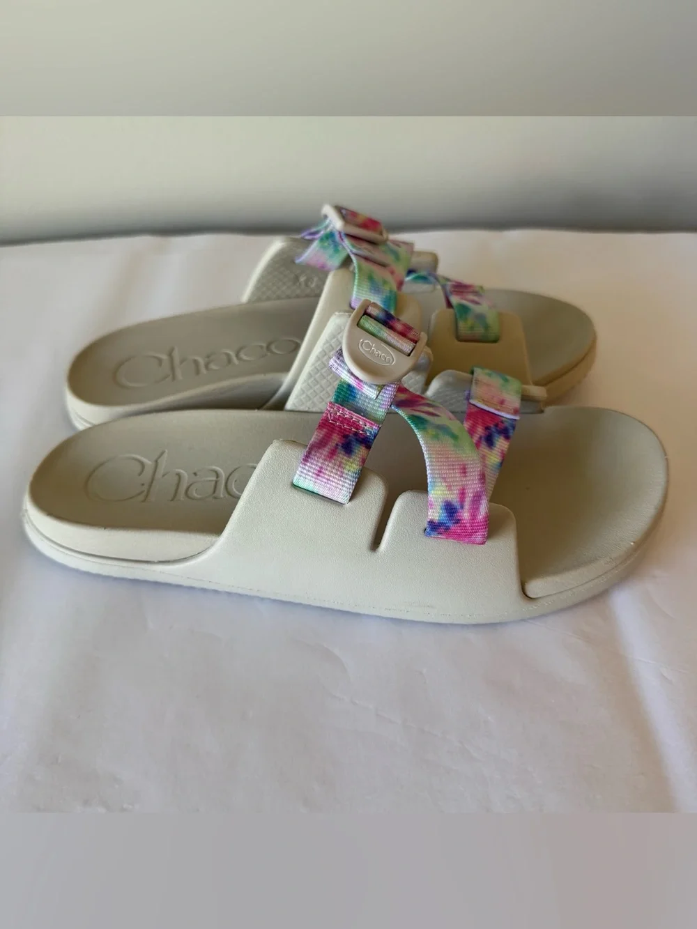 CHACO Size 6 Girls Youth Sandals Slides - Tie Dye